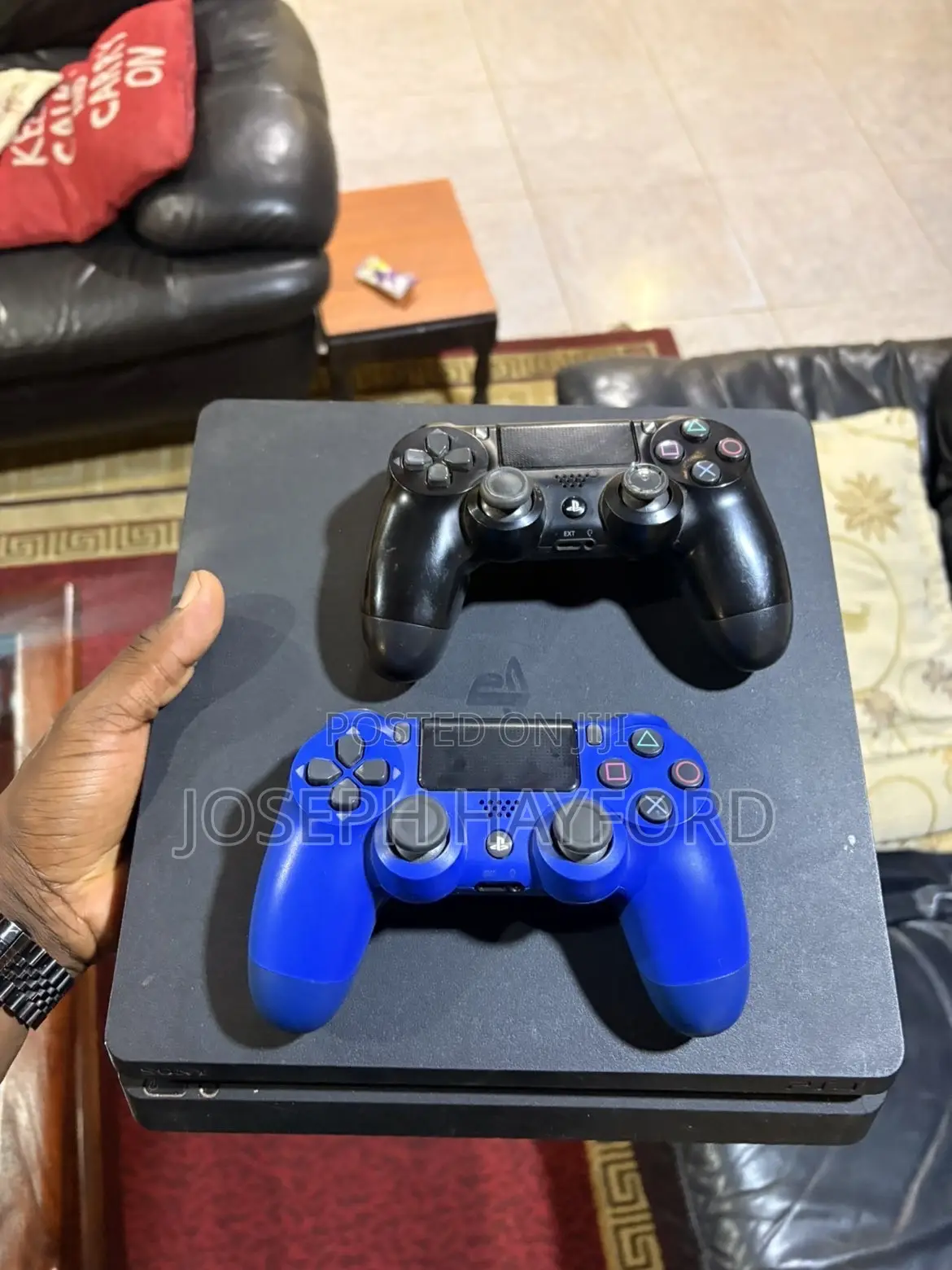 PlayStation 4 Slim