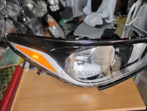 Hyundai Accent 2018/2019/2020/2021/2022 Headlight With LED Parking