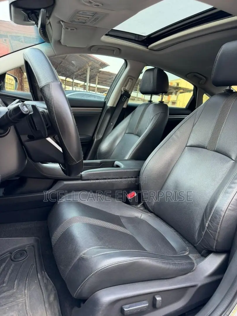 Honda Civic Touring Sedan 2019 Black