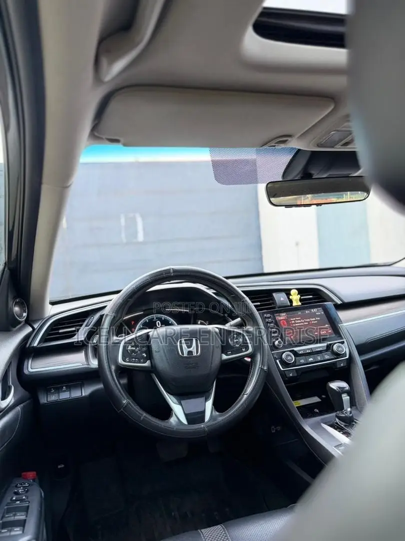 Honda Civic Touring Sedan 2019 Black