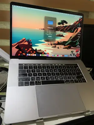 Laptop Apple MacBook Pro 16GB Intel Core i7 SSD 512GB