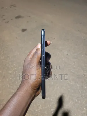 Apple iPhone 11 64 GB Graphite
