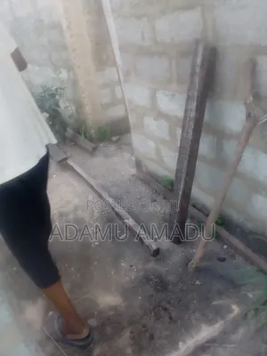 3bdrm Bungalow in Yaa Asatewaa, Community 25 for sale