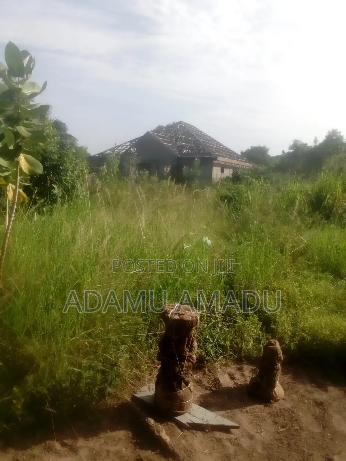 3bdrm Bungalow in Yaa Asatewaa, Community 25 for sale