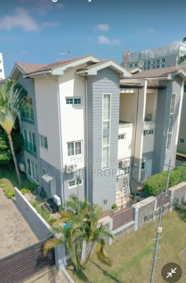 Furnished 4bdrm Townhouse / Terrace for rent