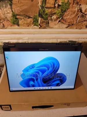 Laptop Asus Vivobook 16 OLED 40GB Intel Core i9 SSD 2T