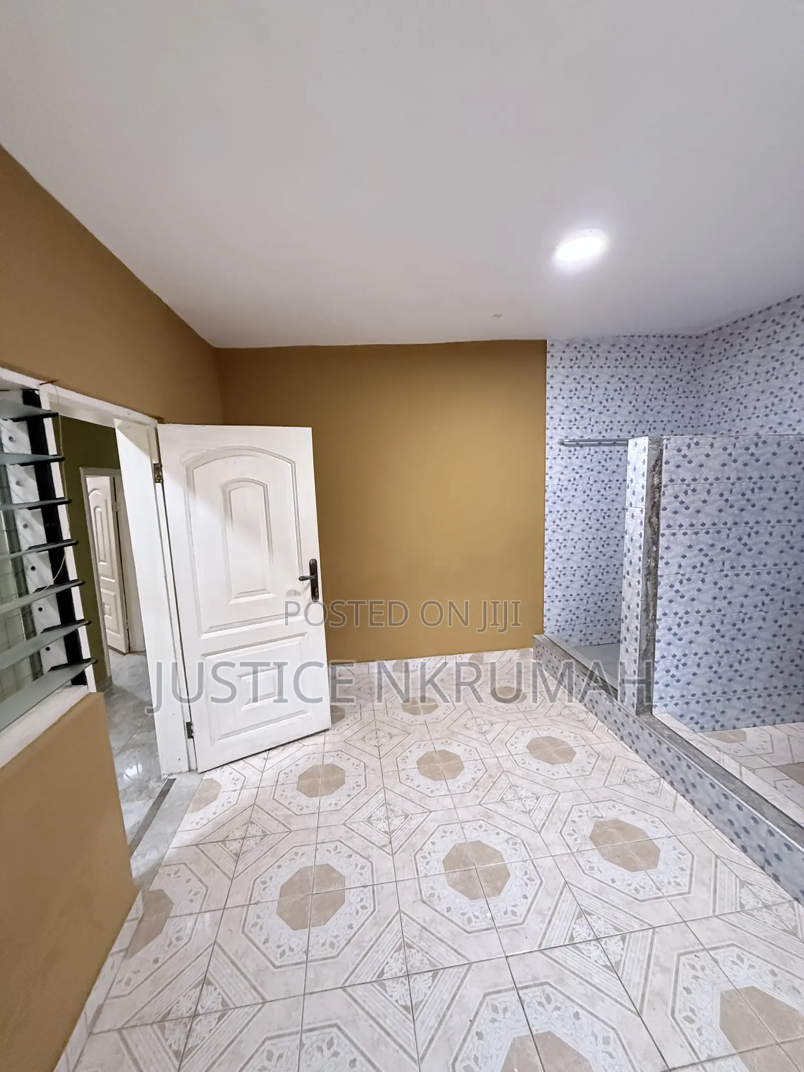 2bdrm Apartment in Mr. Justice Estate, Old Barrier for rent