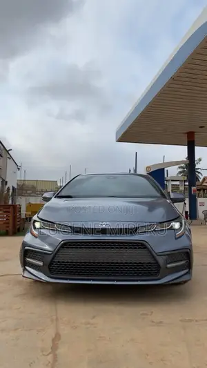 Toyota Corolla SE 2021 Blue