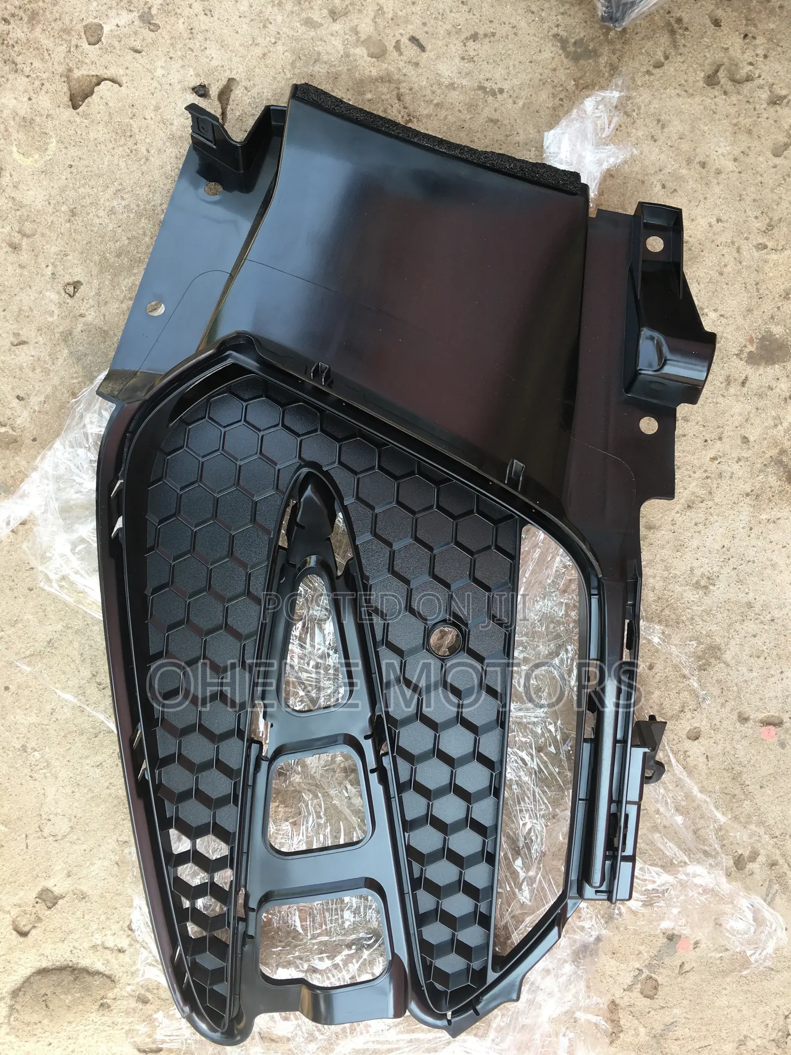 Acura RDX 2018-2020 Fog Light Cover Available
