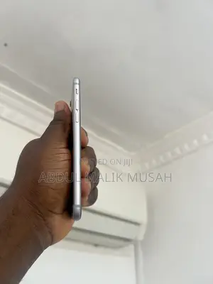 Apple iPhone 6s 64 GB Silver