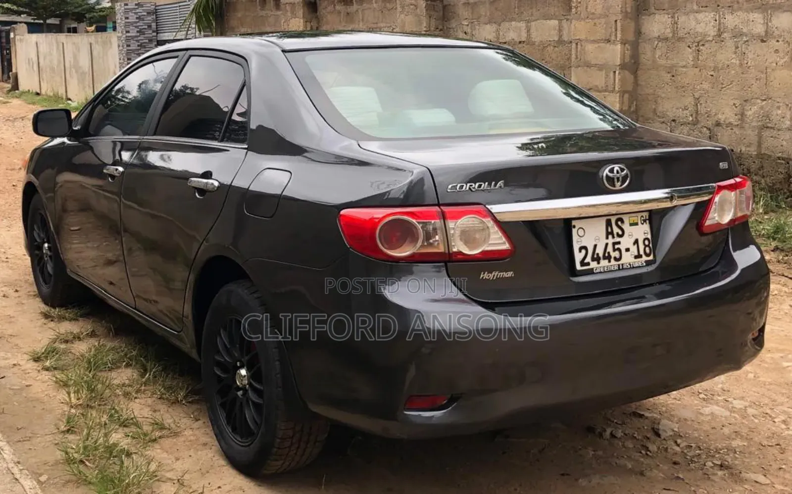 Toyota Corolla LE 4dr Sedan (1.8L 4cyl 4A) 2013 Gray
