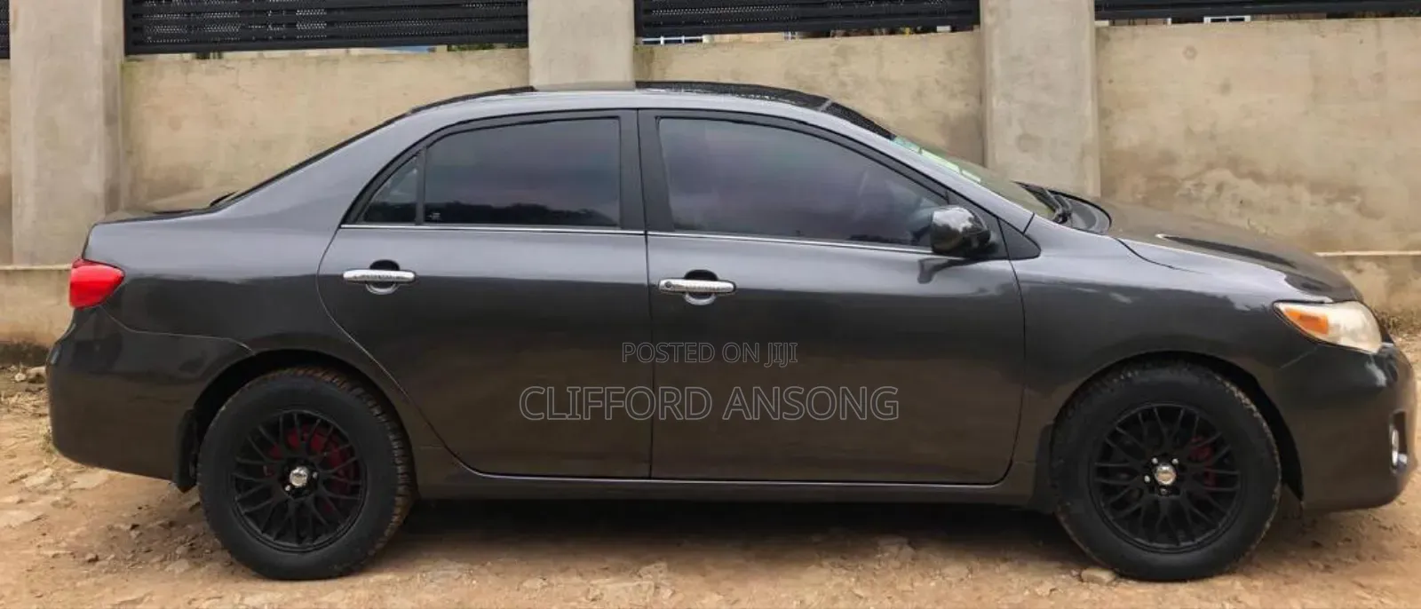 Toyota Corolla LE 4dr Sedan (1.8L 4cyl 4A) 2013 Gray