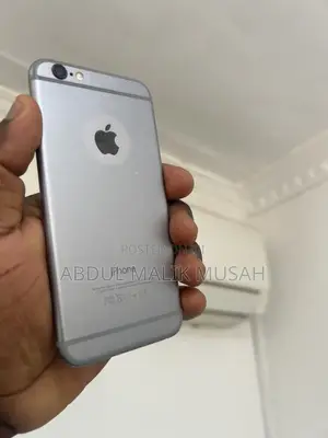 Apple iPhone 6 16 GB Silver