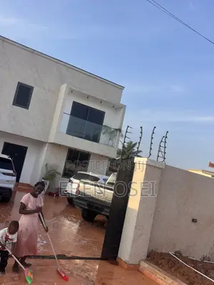 4bdrm House in Dansoman for sale