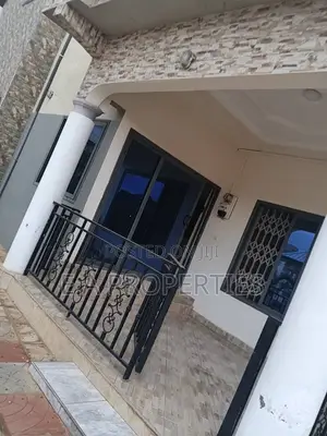 5bdrm House in E A Properties, Ghana Flag for rent