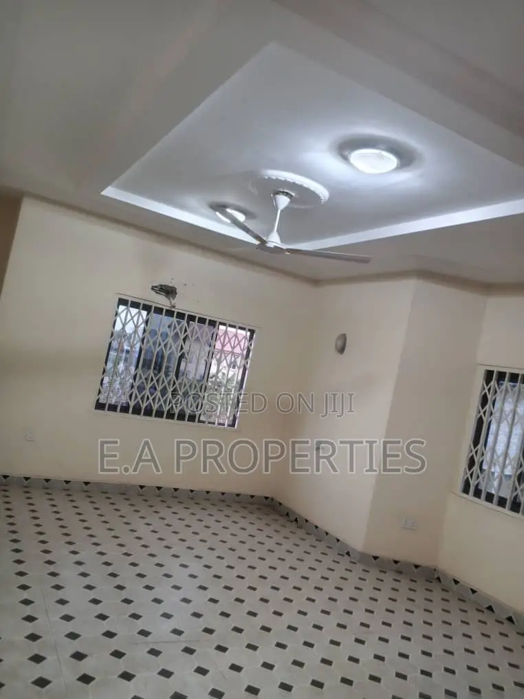 5bdrm House in E A Properties, Ghana Flag for rent
