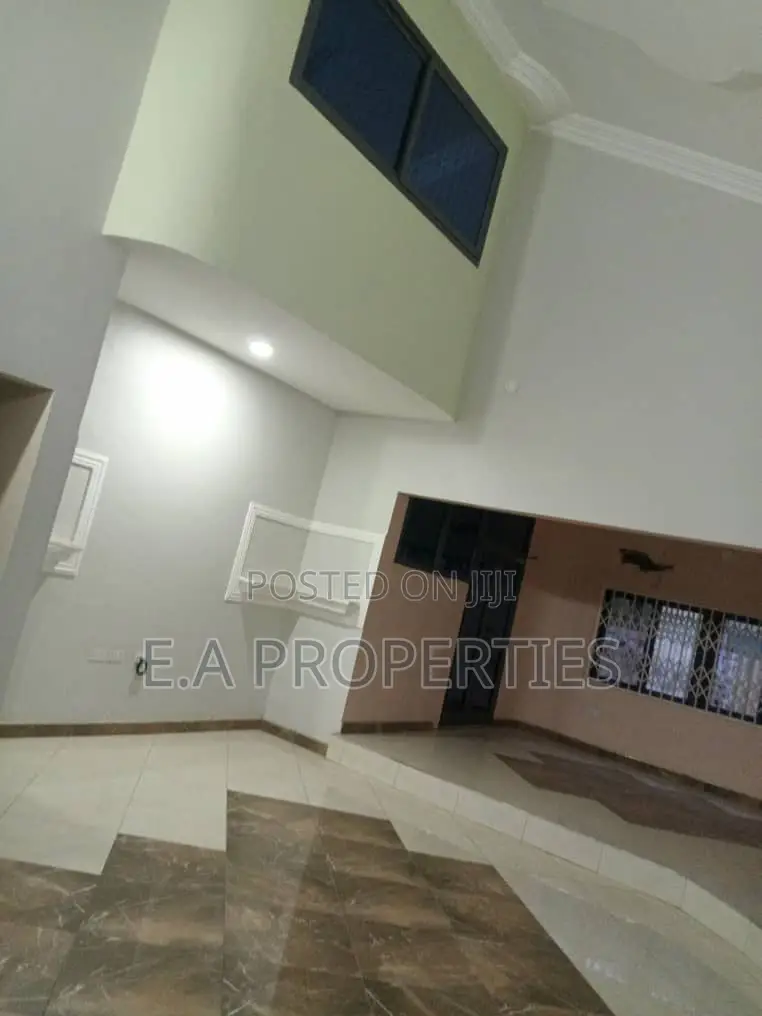5bdrm House in E A Properties, Ghana Flag for rent