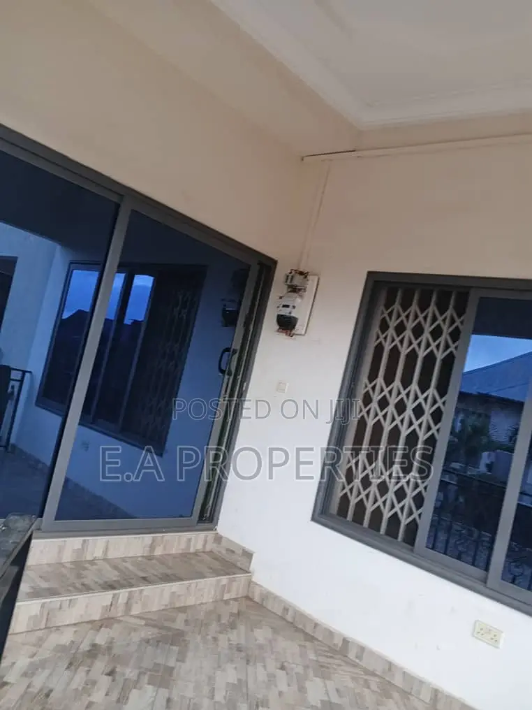 5bdrm House in E A Properties, Ghana Flag for rent