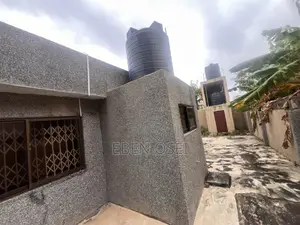 4bdrm House in Dansoman for rent