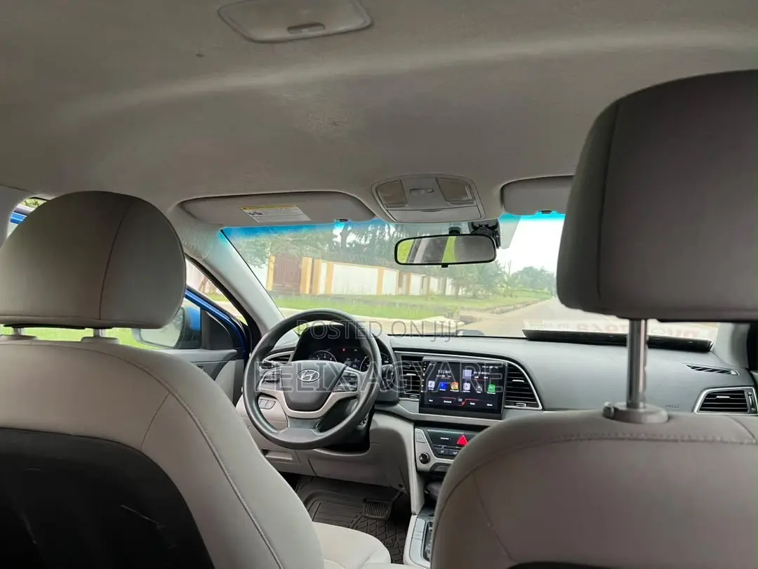 Hyundai Elantra 2017 Blue