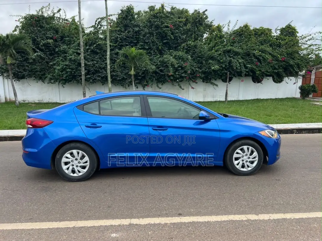 Hyundai Elantra 2017 Blue