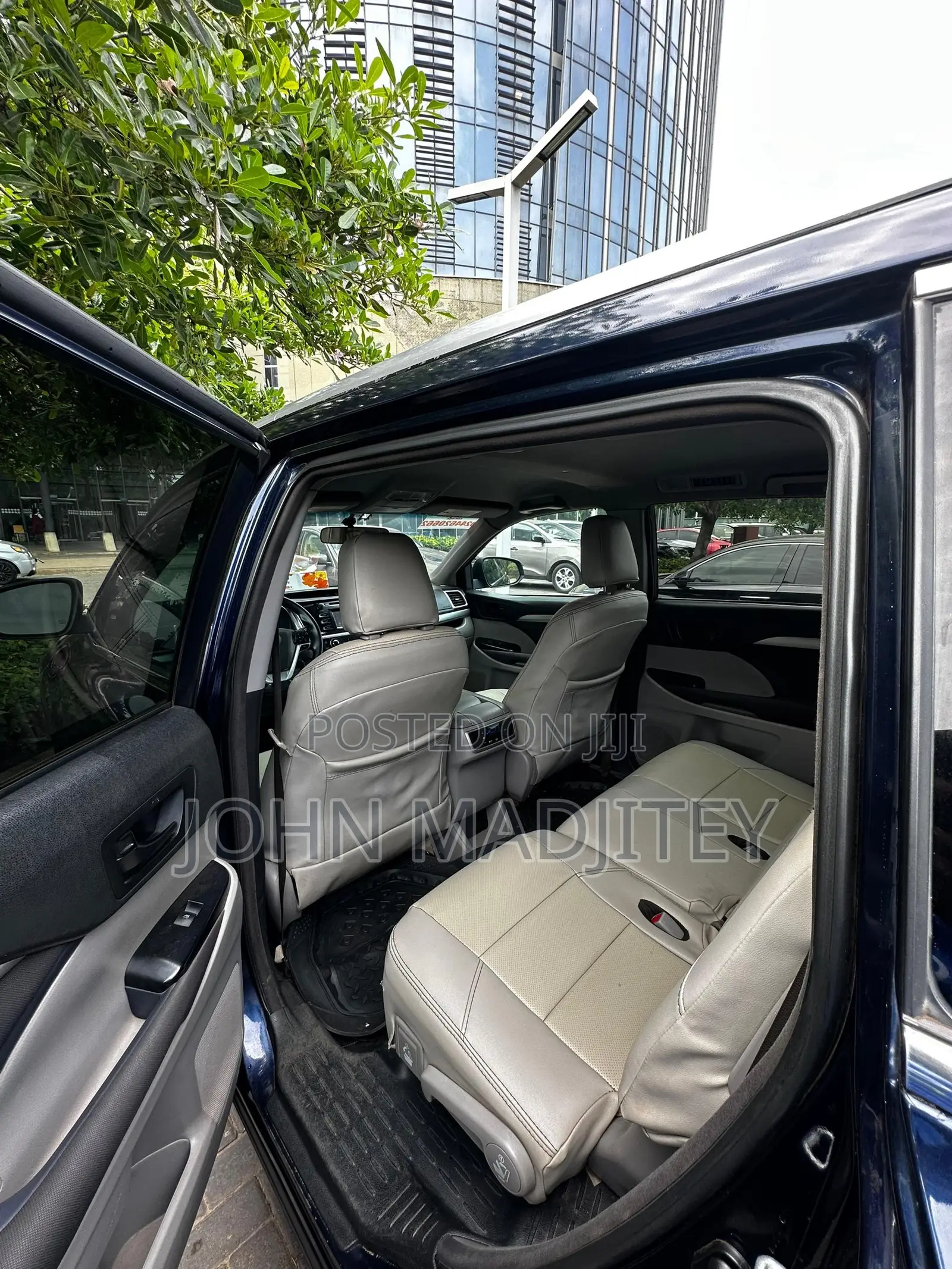 Toyota Highlander LE 4x2 (2.7L 4cyl 6A) 2018 Blue
