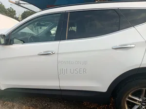 Hyundai Santa Fe 2017 White