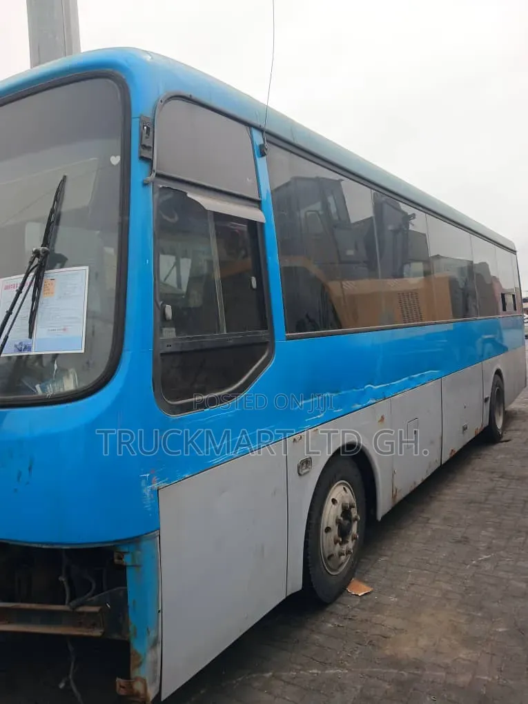 Hyundai Aero Town 2010 Blue