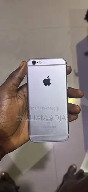 Apple iPhone 6s 32 GB Silver