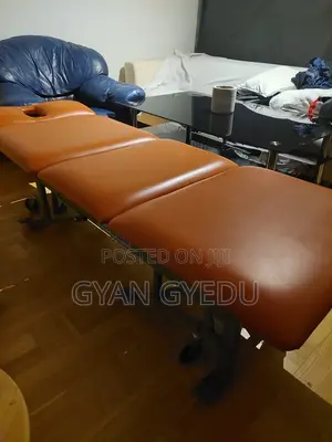 Heavy-Duty Massage / Therapy Bench
