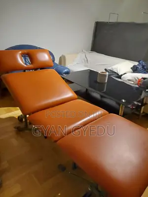 Heavy-Duty Massage / Therapy Bench