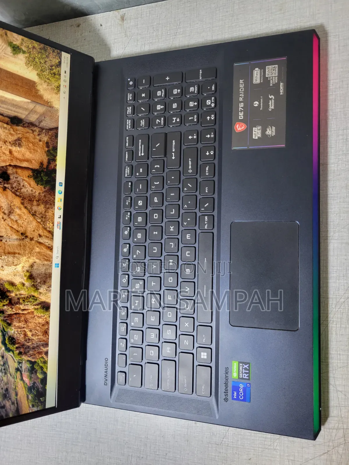 Laptop MSI GE75 Raider 11UH 32GB Intel Core i7 SSD 1.5T