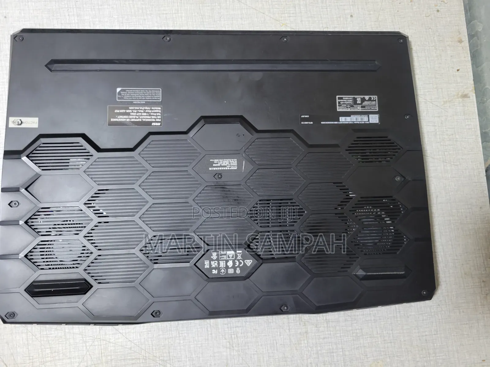 Laptop MSI GE75 Raider 11UH 32GB Intel Core i7 SSD 1.5T