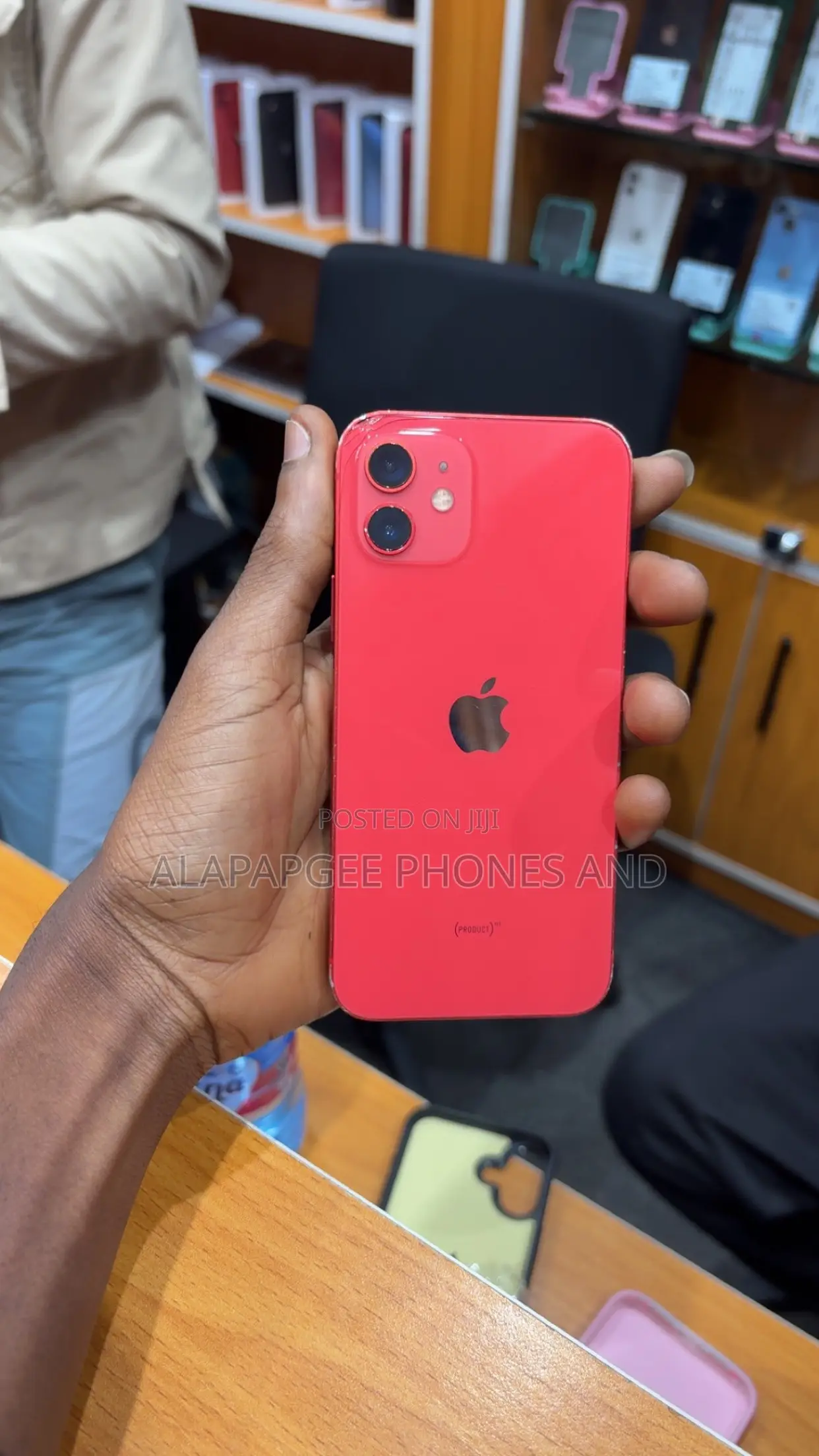 Apple iPhone 12 64 GB Red