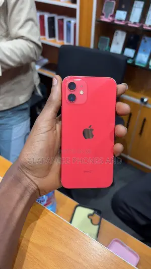 Apple iPhone 12 64 GB Red