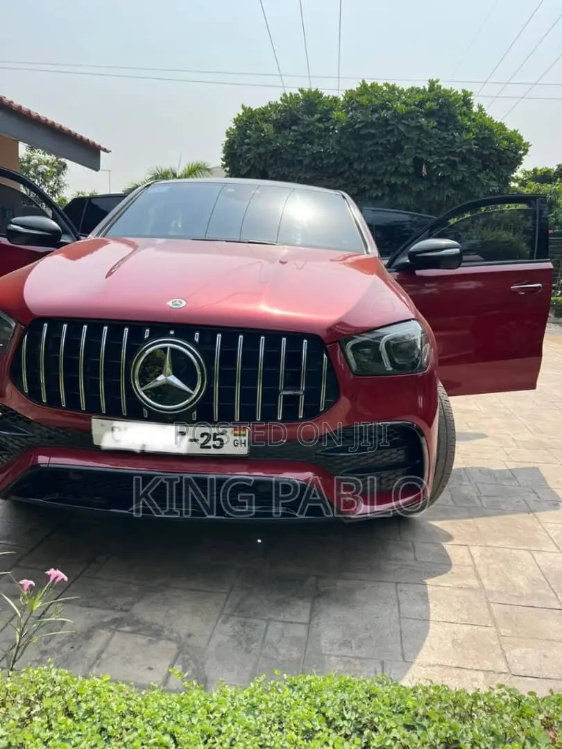 Benz GLE 400 for Rental – Comfort, Class Reliability 