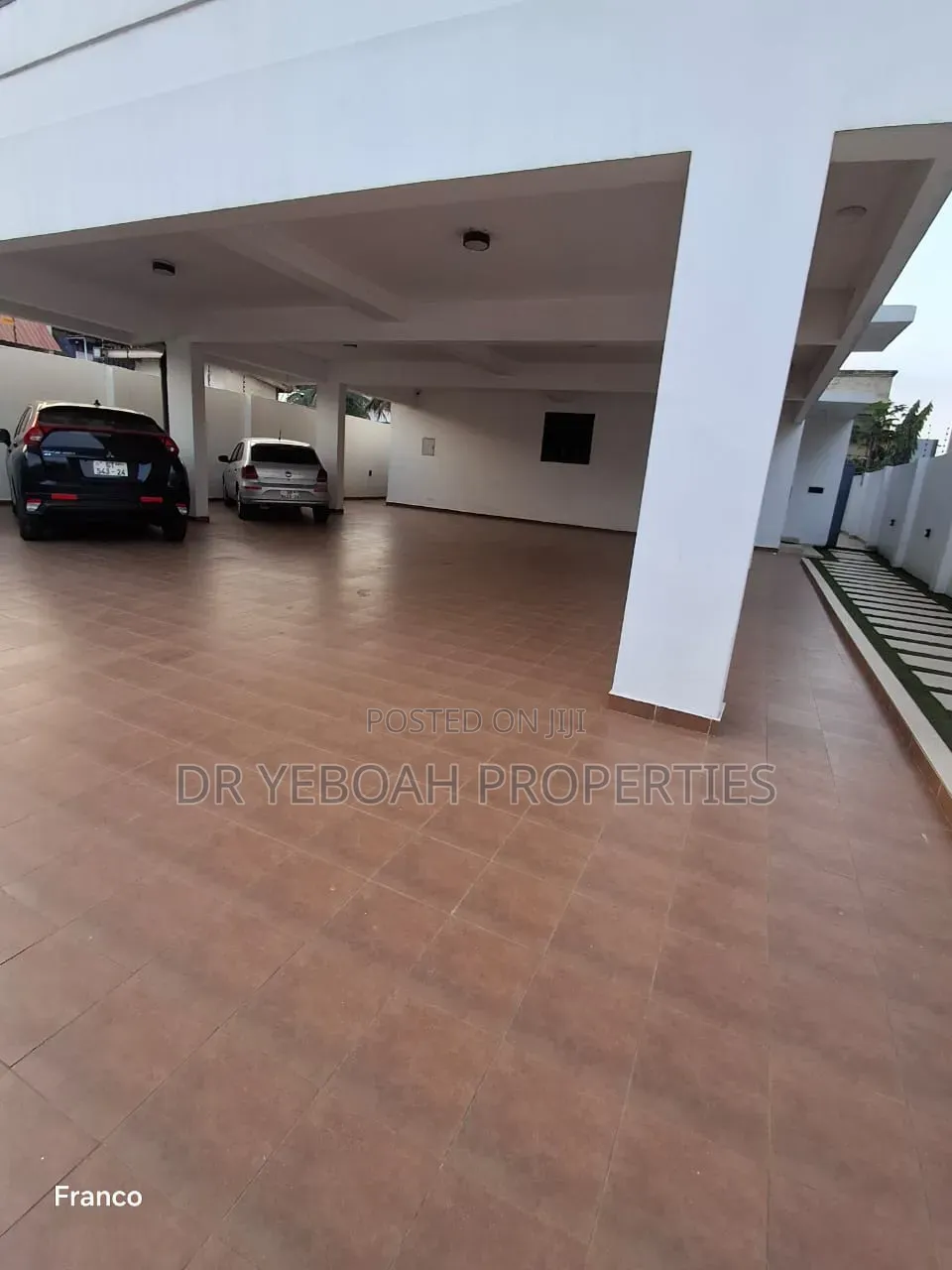 2bdrm Apartment in Spintex Palace, Baatsona Total for rent