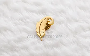 Premium 4-Piece Gold Lapel Pin Set – Elegant Stylish