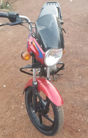Bajaj Boxer 2024 Red