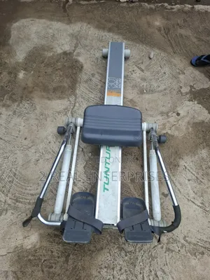 Tunturi E301 Rowing Machine