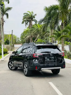 Subaru Outback Premium 2022 Black
