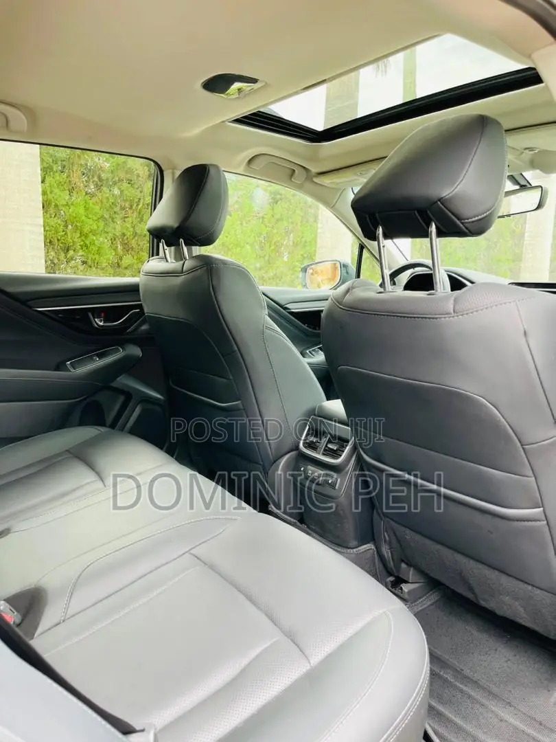Subaru Outback Premium 2022 Black