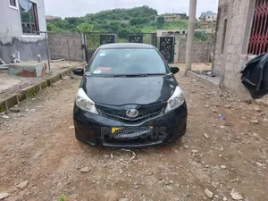 Toyota Vitz 2012 Black