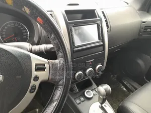 Nissan X-Trail 2011 Black