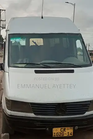 Mercedes-Benz Sprinter 2000 White