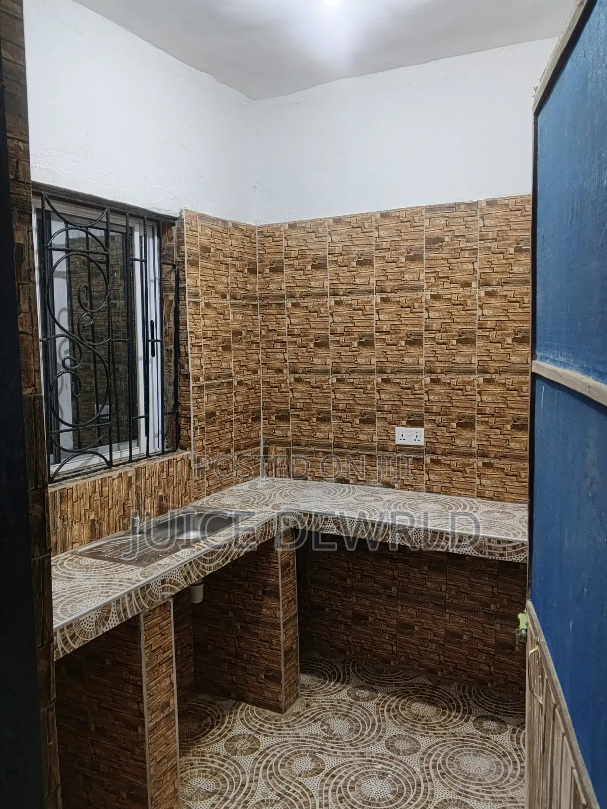 1bdrm House in Community 25 for rent