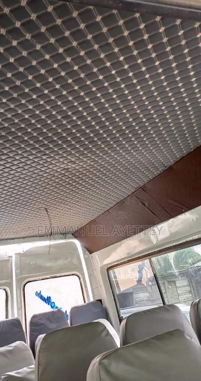 Mercedes-Benz Sprinter 2000 White