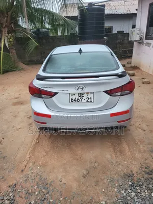 Hyundai Elantra 2015 Silver