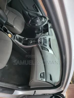 Hyundai Elantra 2015 Silver