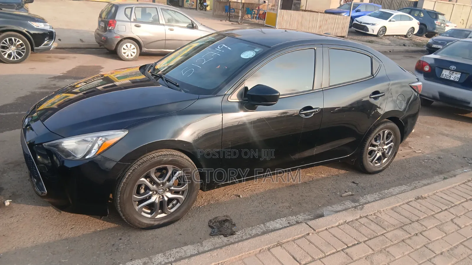 Toyota Yaris LE Sedan 4dr 2019 Black
